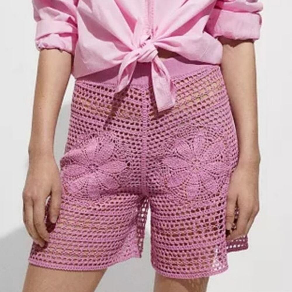 MNG Mango Crochet Flower Shorts Pink Unlined Size S NWOT Festival Coastal Boho